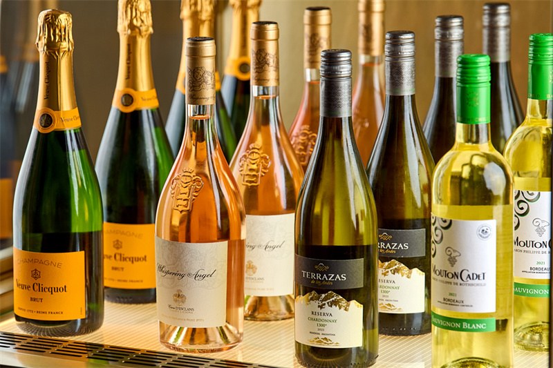 All day free flow of champagne