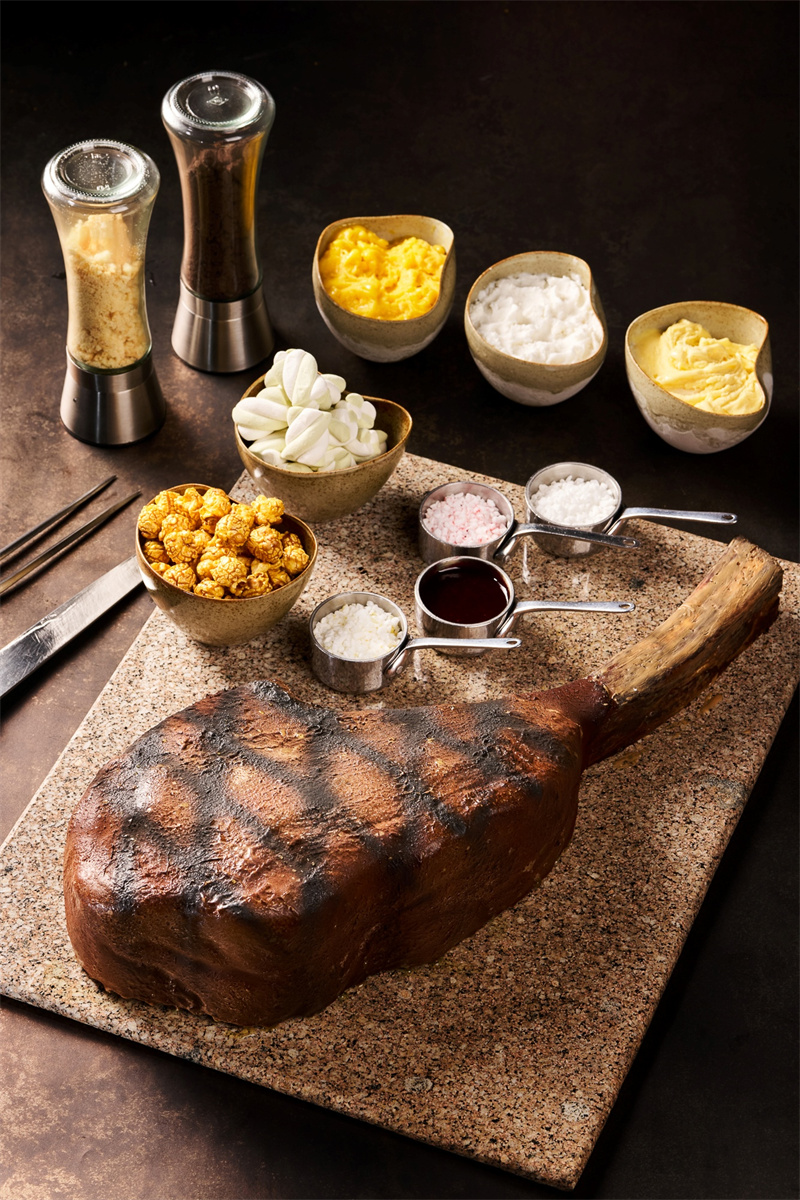 主厨招牌歌剧战斧牛排蛋糕 Chef’s Signature Opera Tomahawk Steak 1