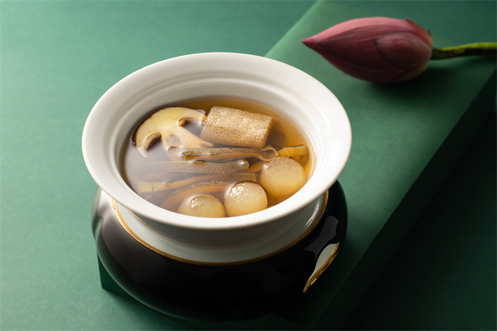 黄牛肝菌冬瓜炖裙丝 长风华邑49924